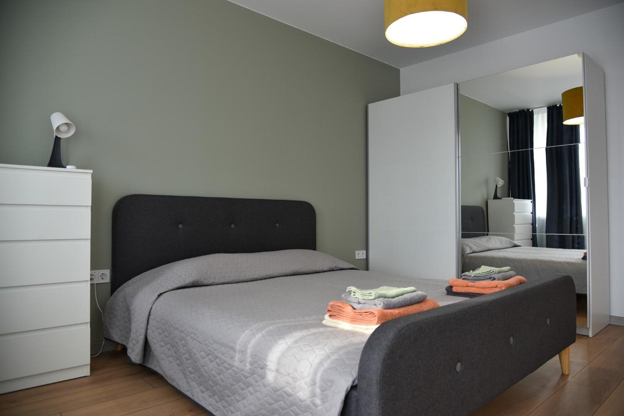 Sunlit Elegance Escape Apartment 瓦爾納 外观 照片