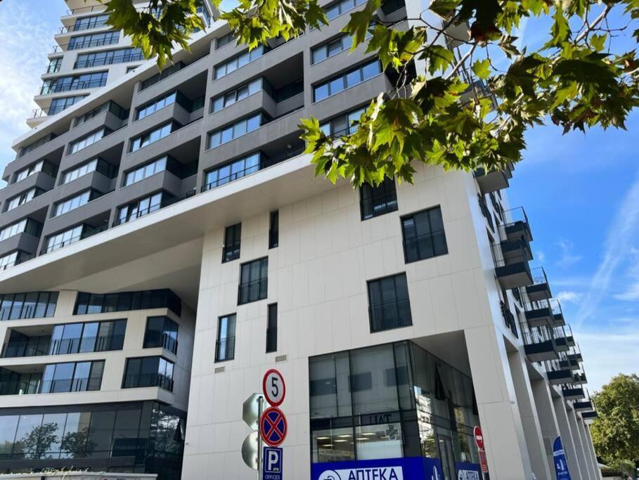 Sunlit Elegance Escape Apartment 瓦爾納 外观 照片